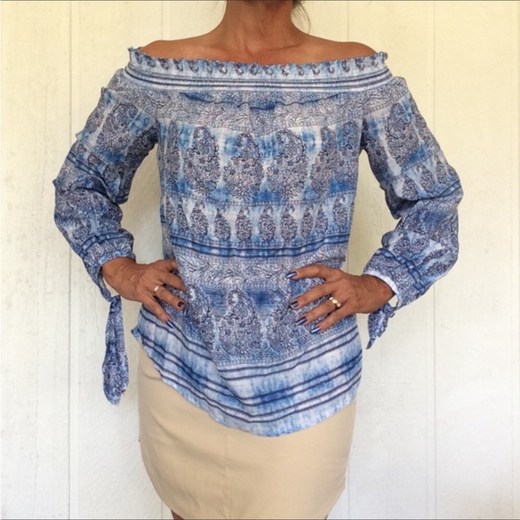 BEACH LUNCH LOUNGE BOHO OFF THE SHOULDER TOP SMALL - Picture 3 of 6